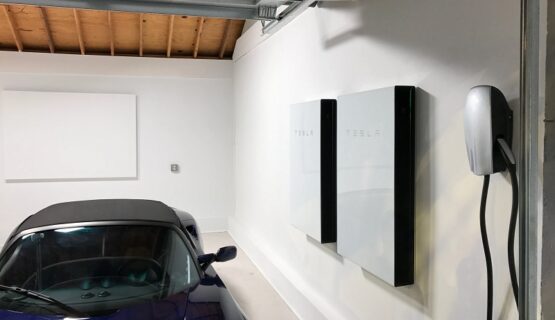 Tesla Powerwall: Revolutionizing Solar Energy Storage and Backup in cars